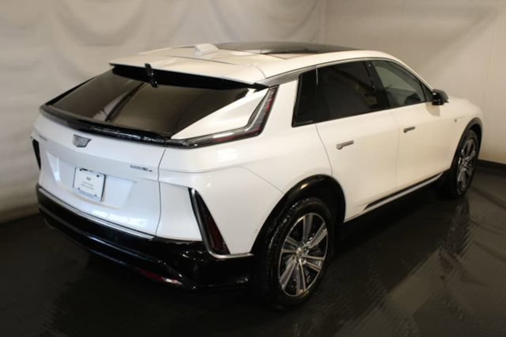 Certified 2024 CADILLAC LYRIQ Luxury 2 SUV