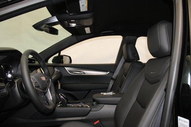 2025 Cadillac XT5 Luxury photo 4