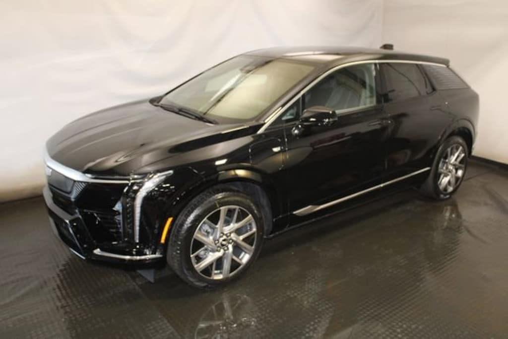 New 2026 CADILLAC OPTIQ Luxury SUV