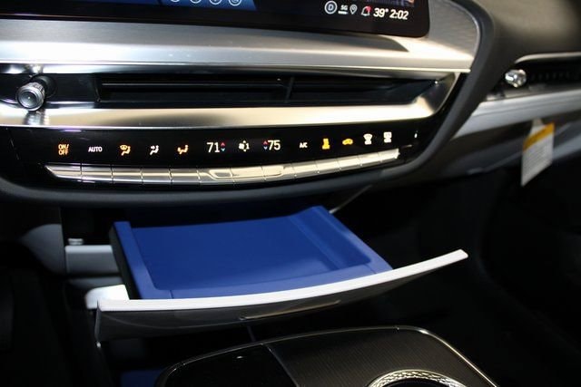2026 Cadillac LYRIQ Luxury - Photo 19