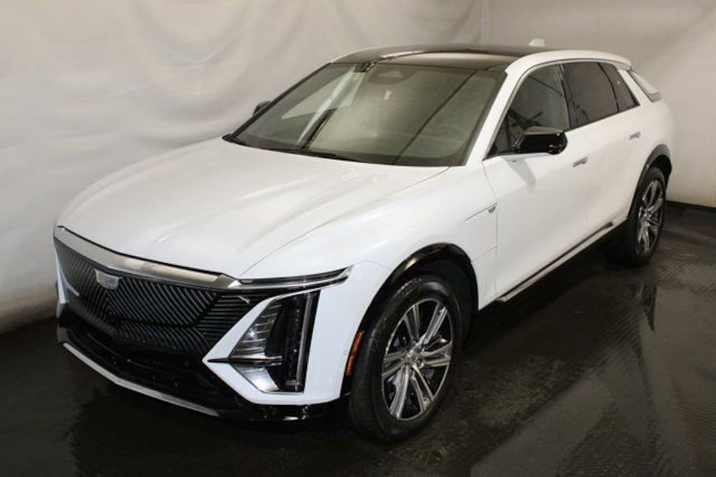 New 2026 CADILLAC LYRIQ Luxury SUV