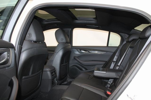 2026 Cadillac CT5 V-Series - Photo 9