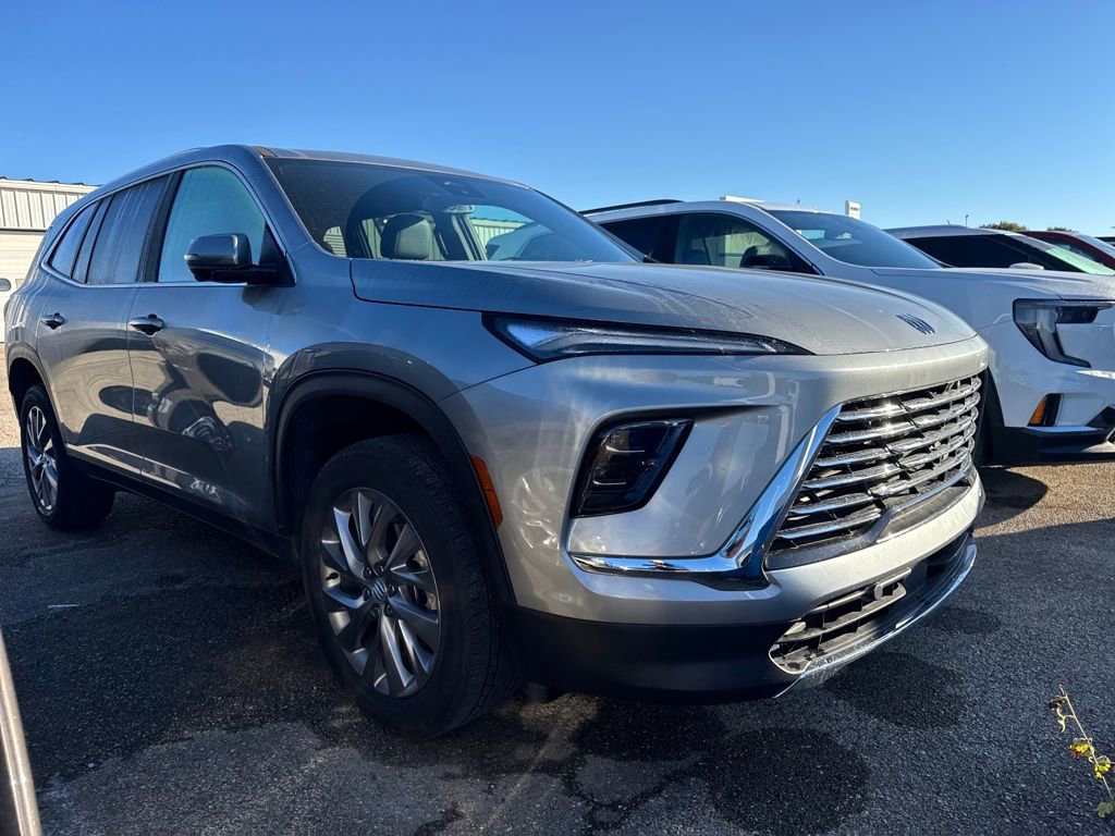 2025 Buick Enclave Preferred photo 3