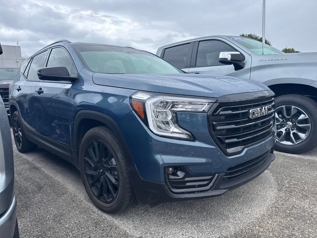 2024 Gmc Terrain SLT photo 3