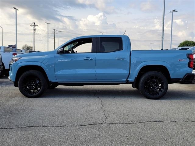 2025 Chevrolet Colorado Z71 photo 3