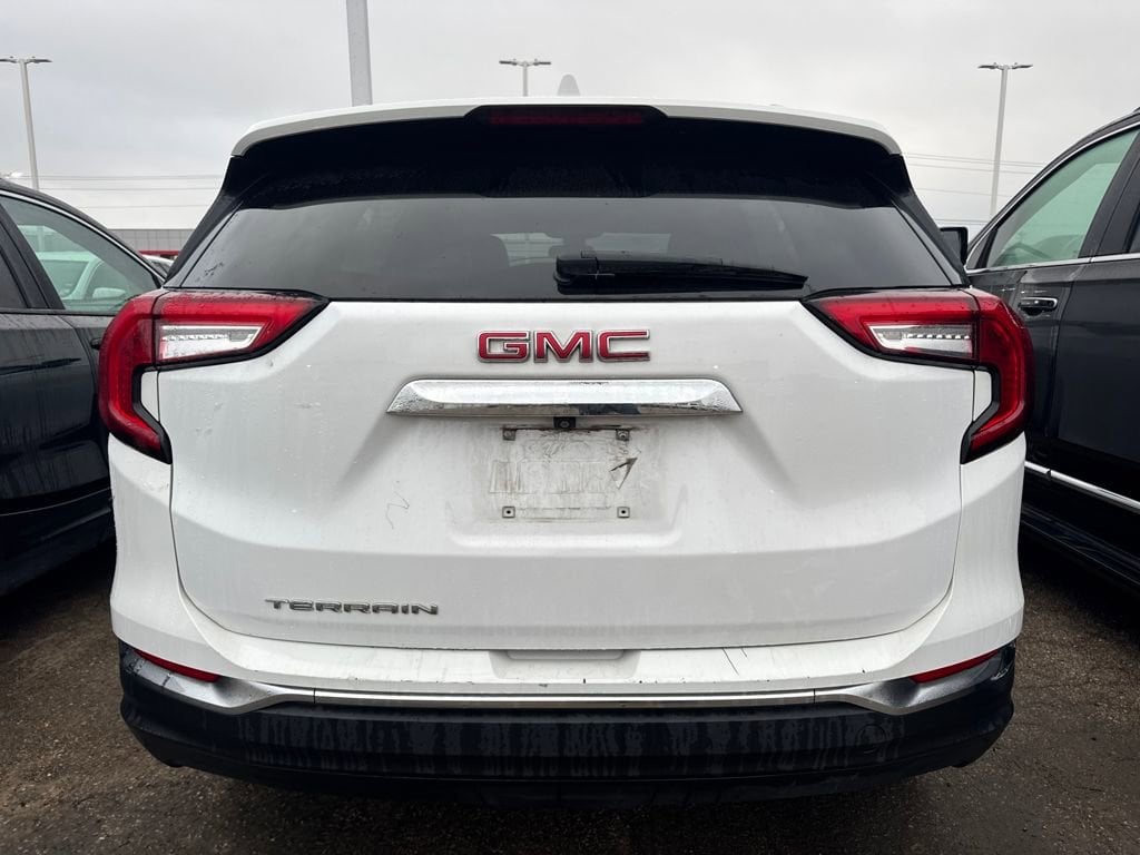 Used 2024 GMC Terrain SLT SUV