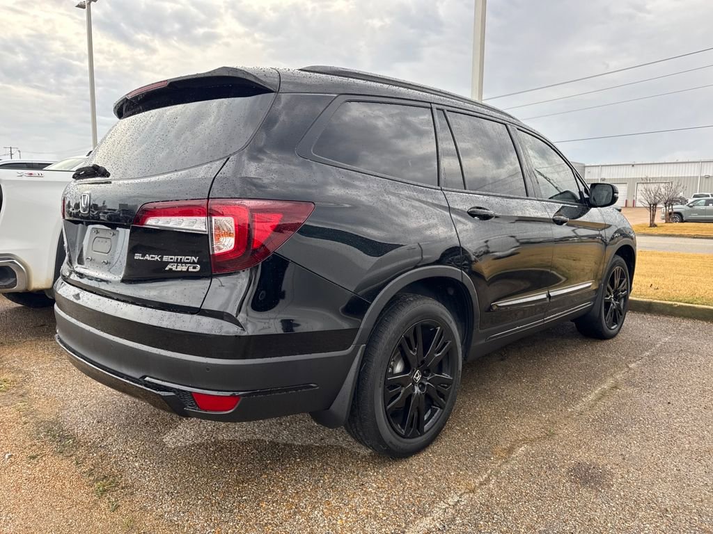 2021 Honda Pilot Black Edition photo 3
