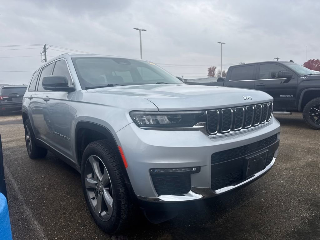 2022 Jeep Grand Cherokee Limited photo 2