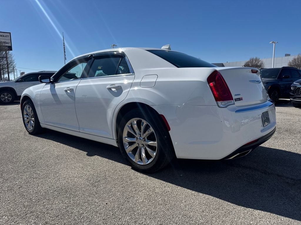 Used 2021 Chrysler 300 Touring