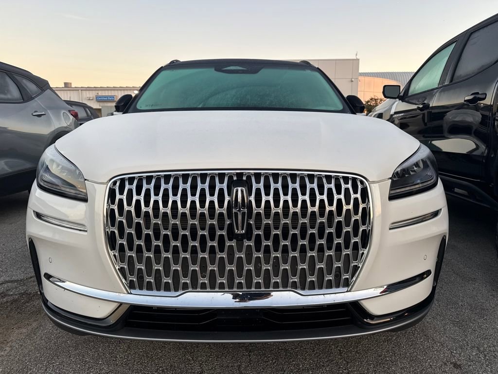 2025 Lincoln Corsair Premiere photo 2