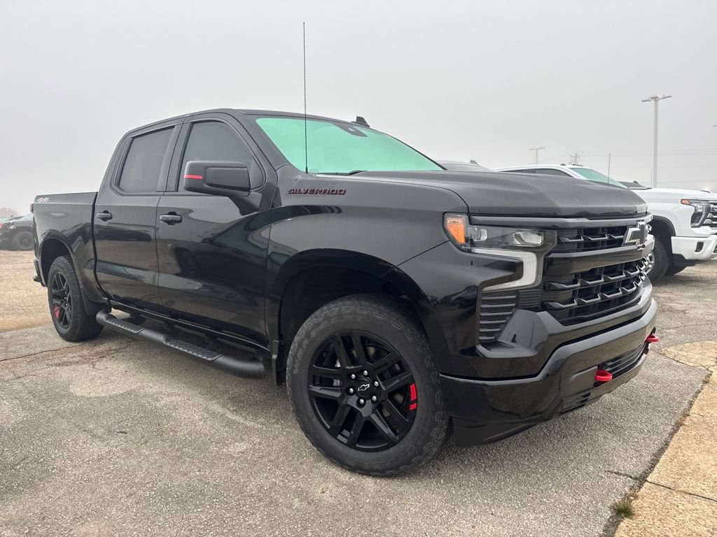 2023 Chevrolet Silverado 1500 RST photo 2