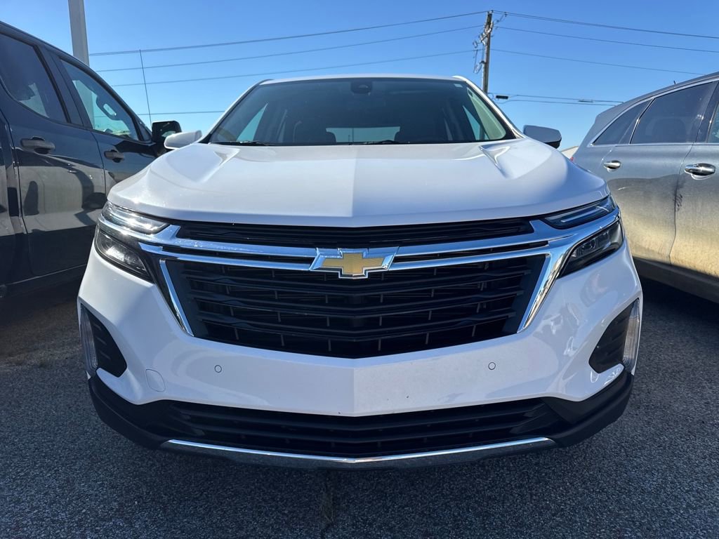 2022 Chevrolet Equinox LT photo 2