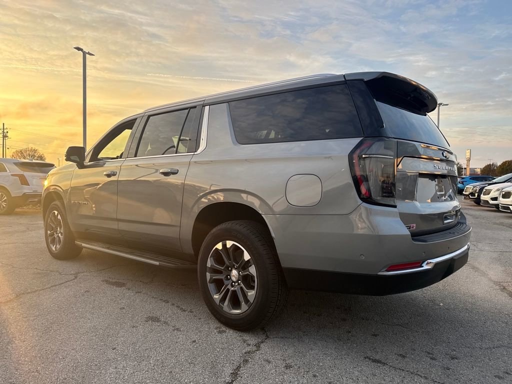 New 2026 Chevrolet Suburban LT SUV