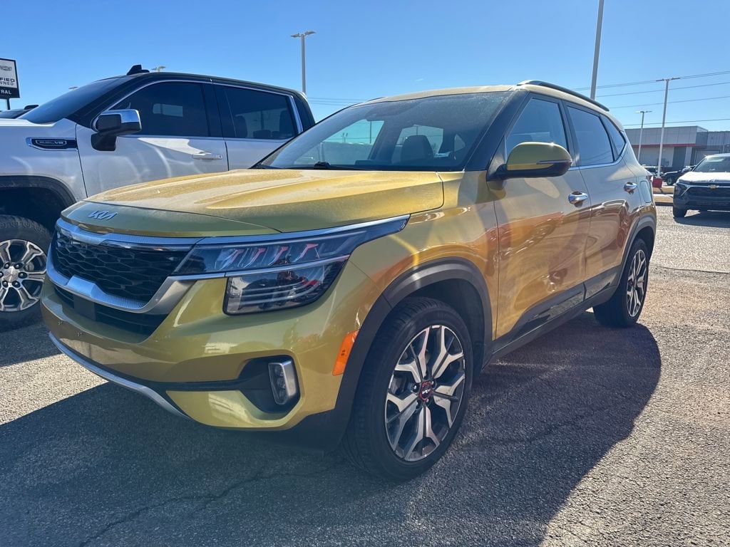 2023 Kia Seltos SX's photo