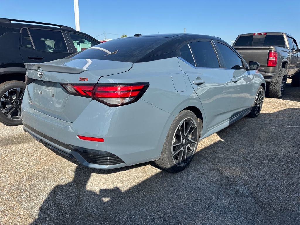 2024 Nissan Sentra SR photo 3