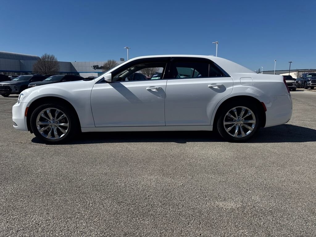 Used 2021 Chrysler 300 Touring