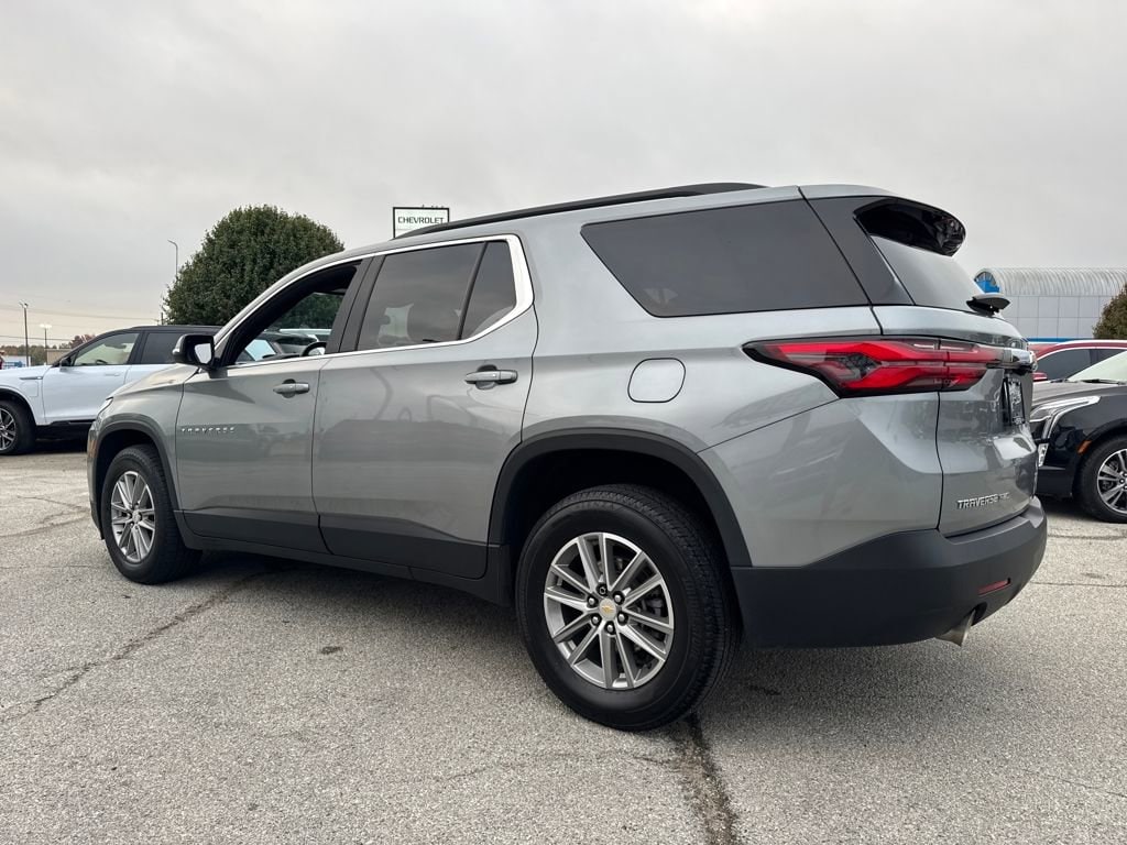 Used 2023 Chevrolet Traverse LT Cloth SUV