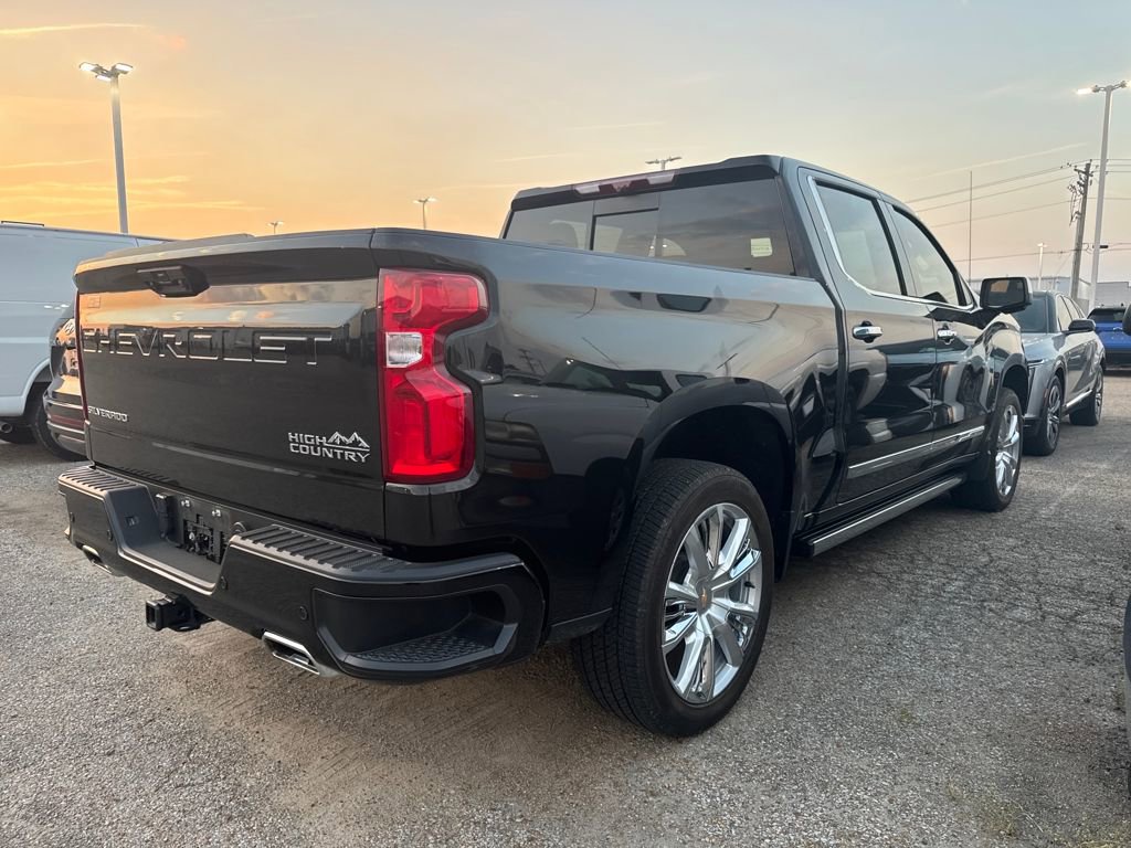 2024 Chevrolet Silverado 1500 High Country photo 4