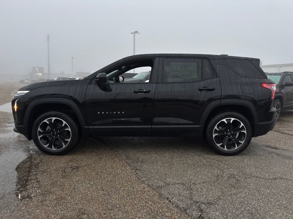 2026 Chevrolet Equinox LT photo 2