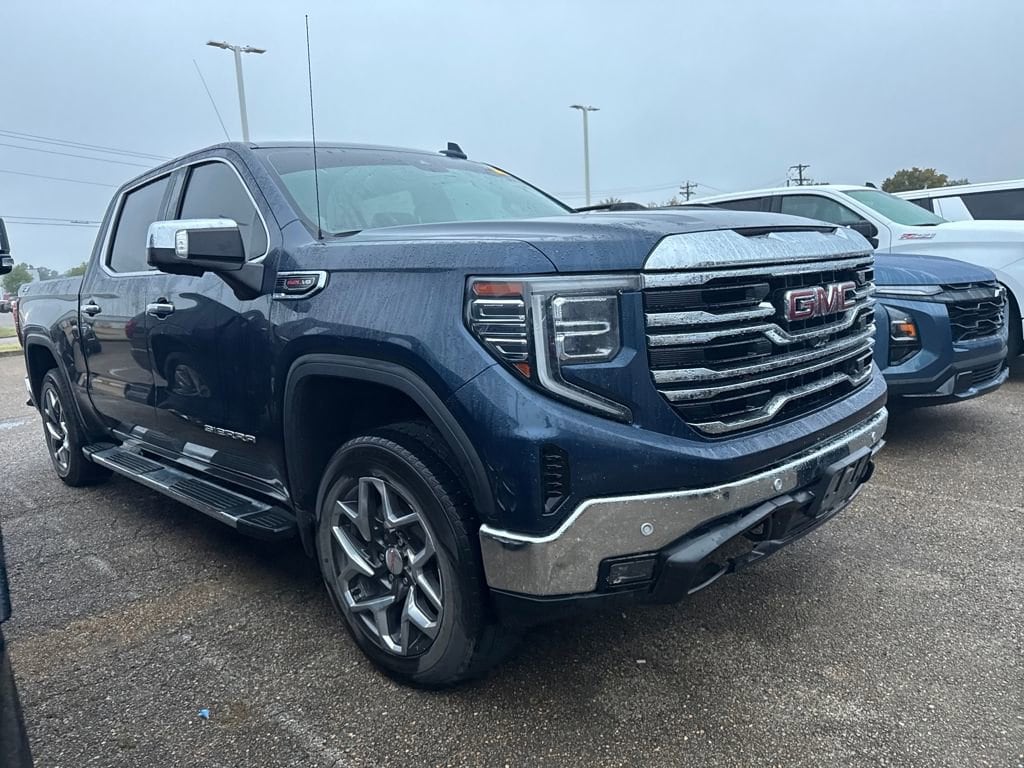Used 2023 GMC Sierra 1500 SLT Truck