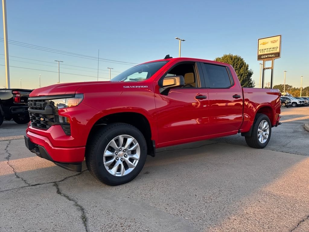 New 2025 Chevrolet Silverado 1500 Custom Truck