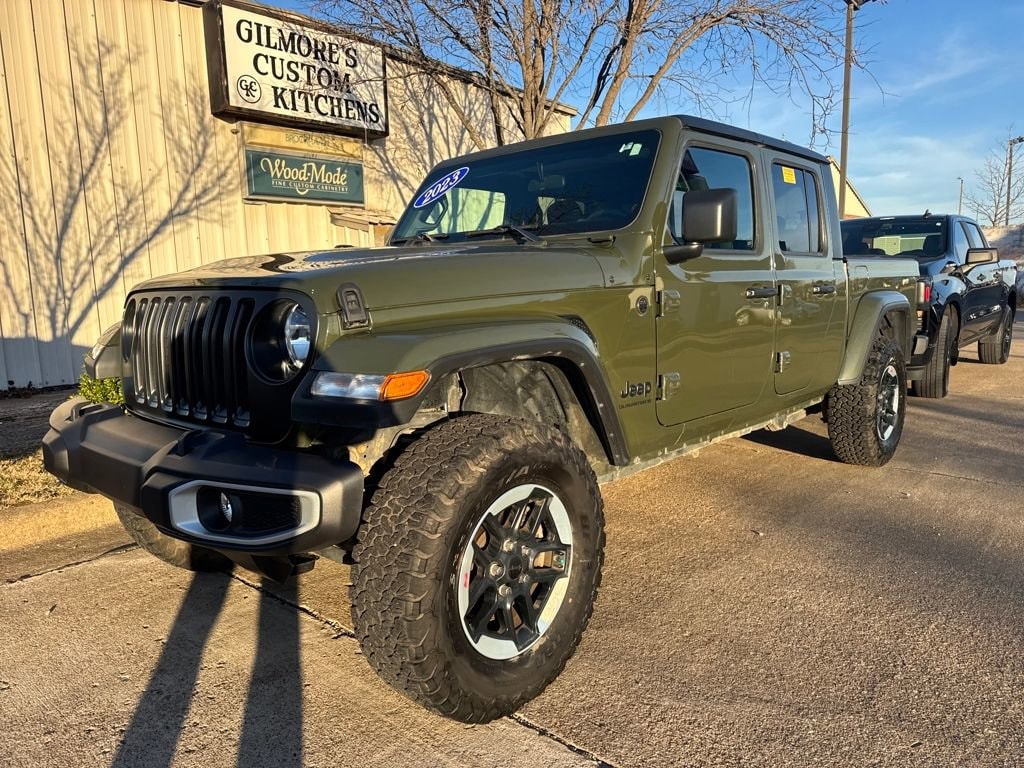 2023 Jeep Gladiator Sport S's photo