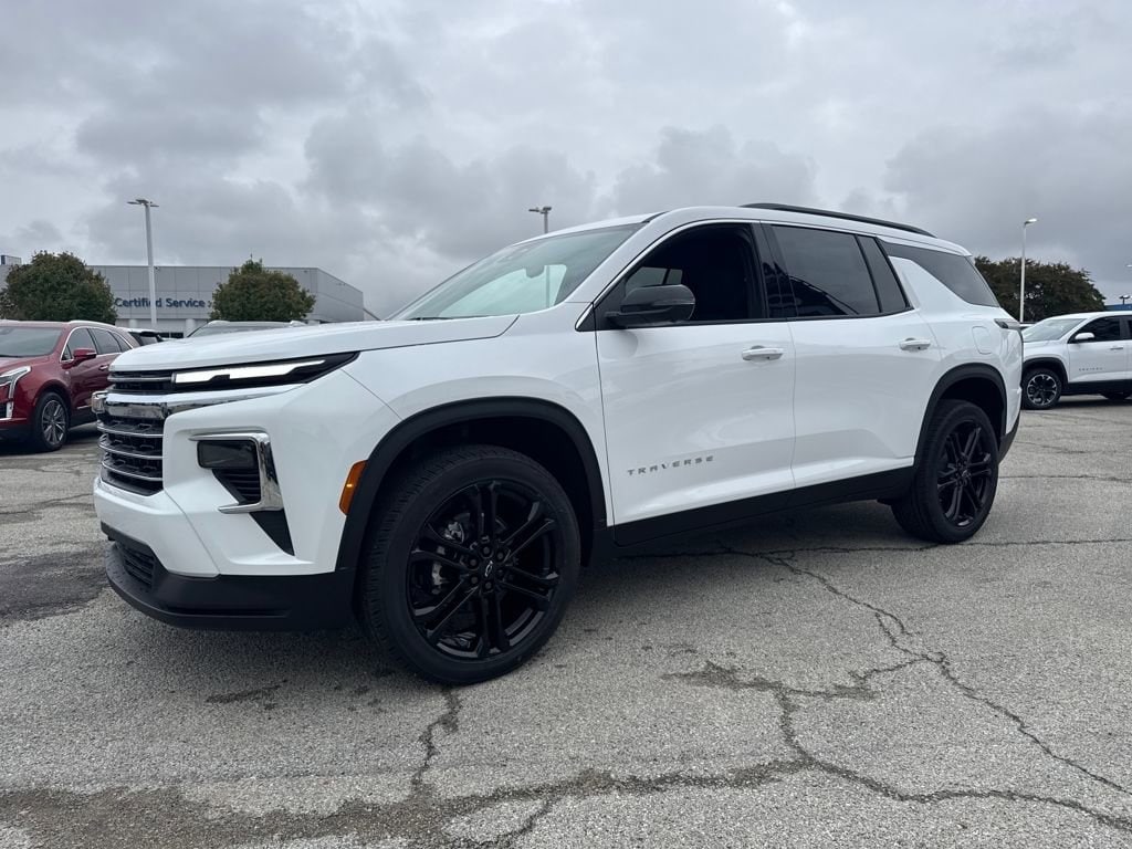 2026 Chevrolet Traverse LT's photo