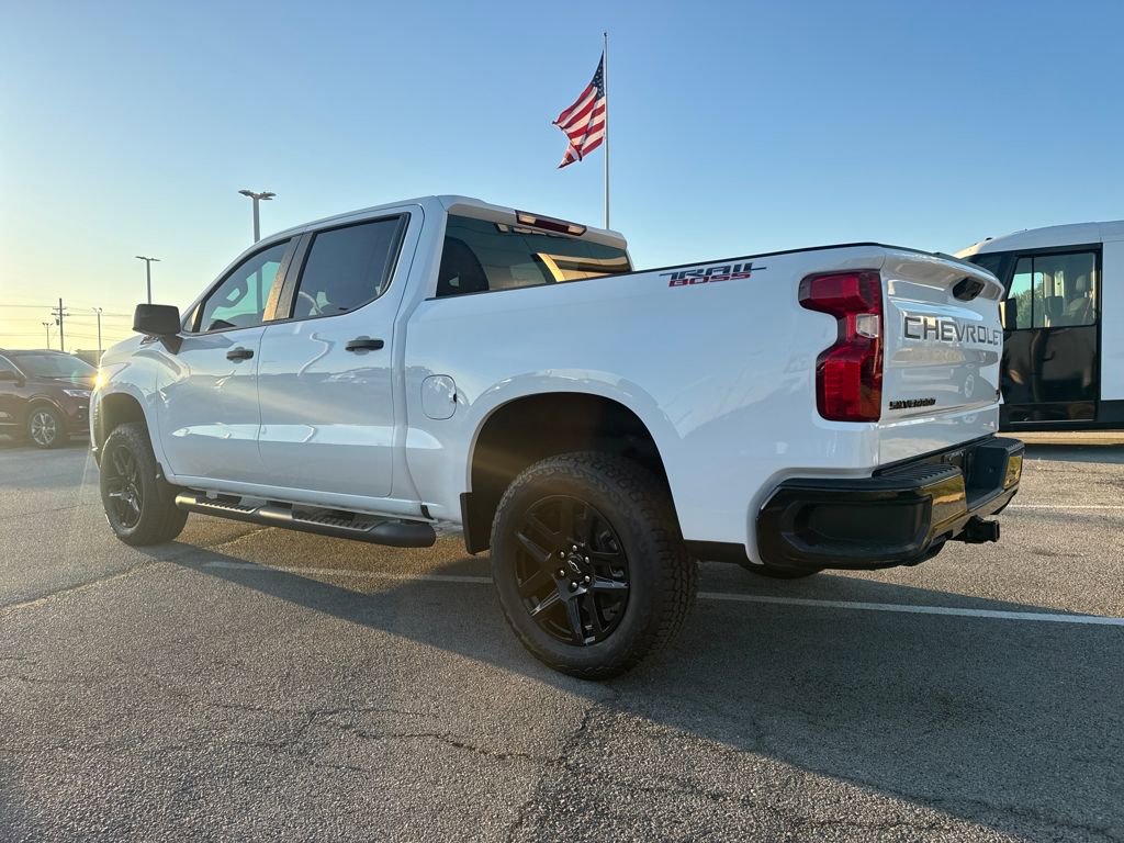 2026 Chevrolet Silverado 1500 Custom Trail Boss photo 3