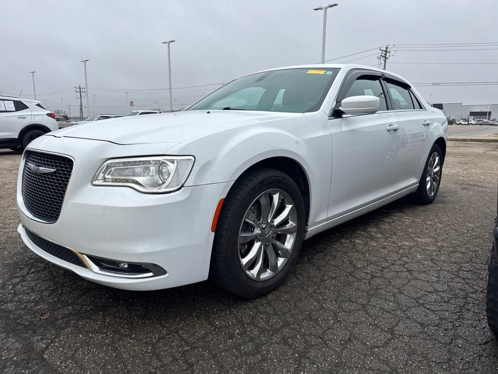 2021 Chrysler 300 Touring