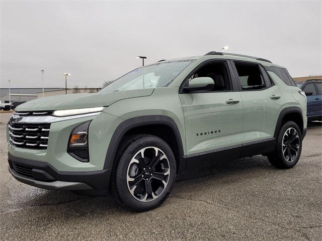 2025 Chevrolet Equinox LT photo 2