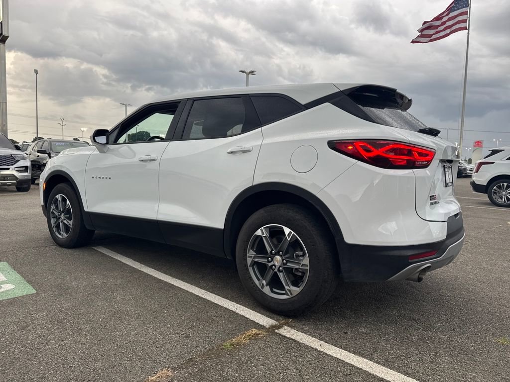2025 Chevrolet Blazer 2LT photo 3