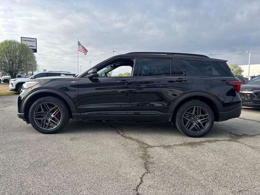 Used 2025 Ford Explorer ST-Line