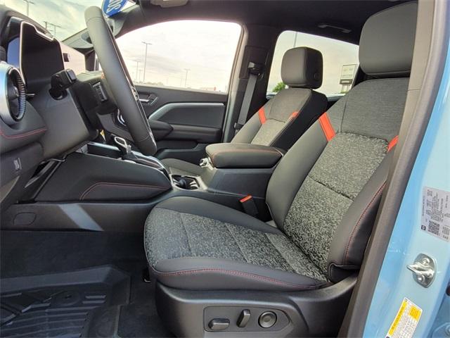 2025 Chevrolet Colorado Z71 photo 4