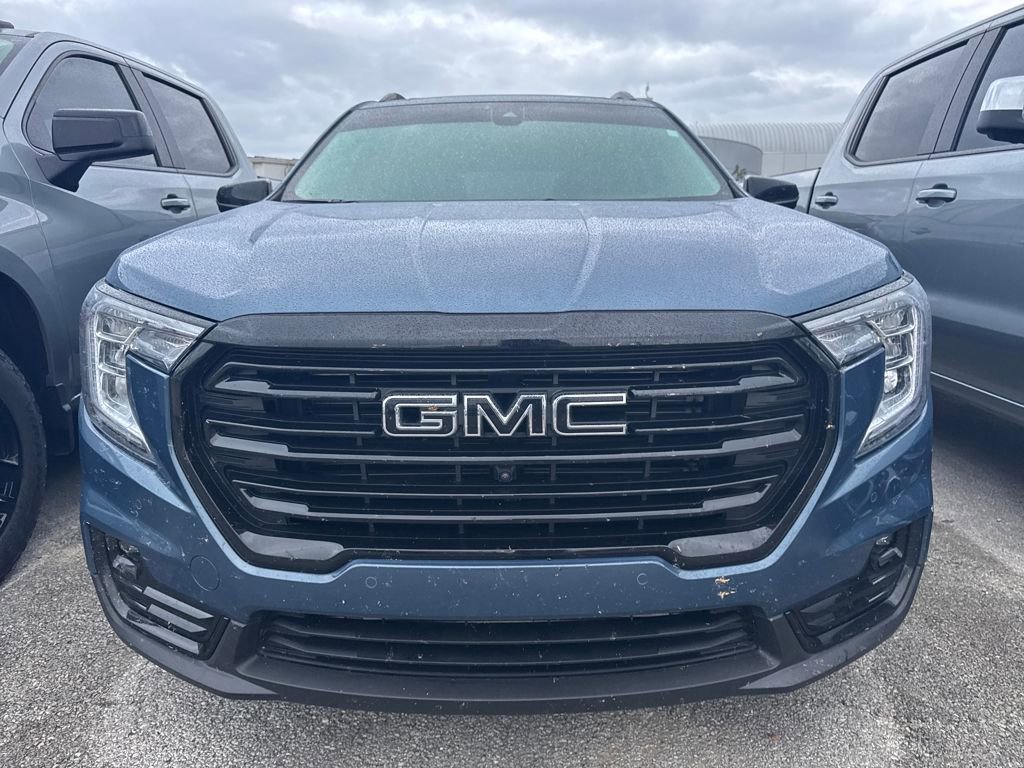 2024 Gmc Terrain SLT photo 2
