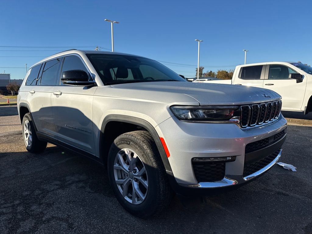 2021 Jeep Grand Cherokee Limited photo 2