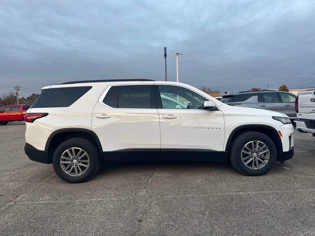 2023 Chevrolet Traverse 1LT photo 3