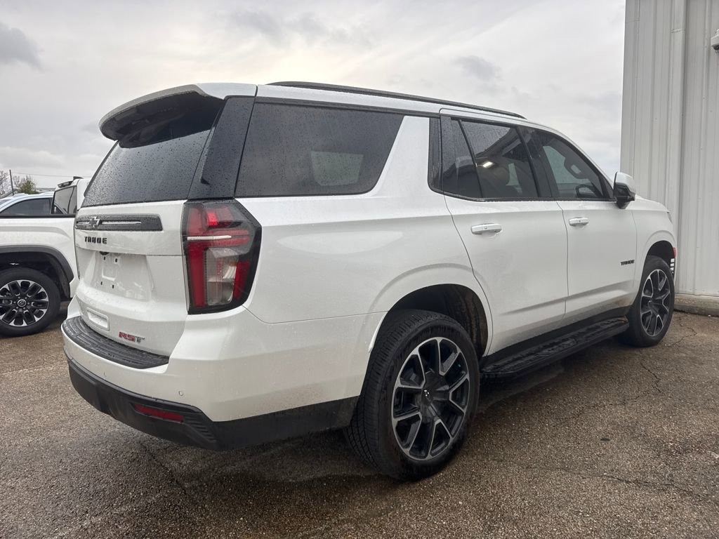 2024 Chevrolet Tahoe RST photo 2