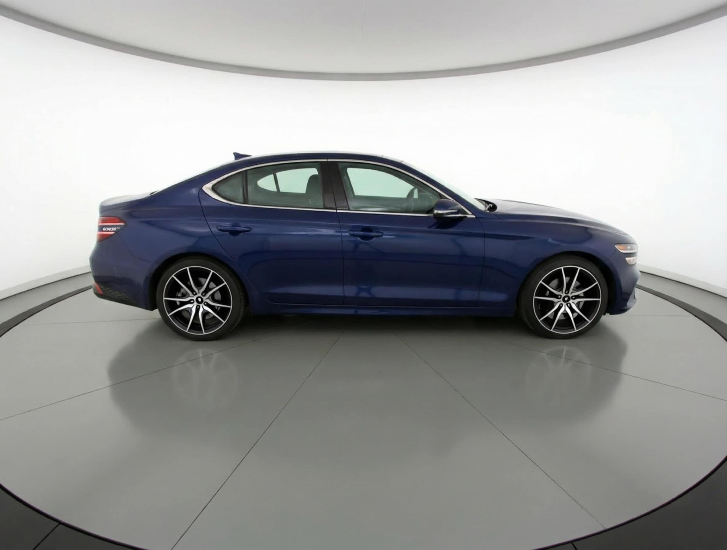 Thumbnail: 2025 Genesis G70 - 8