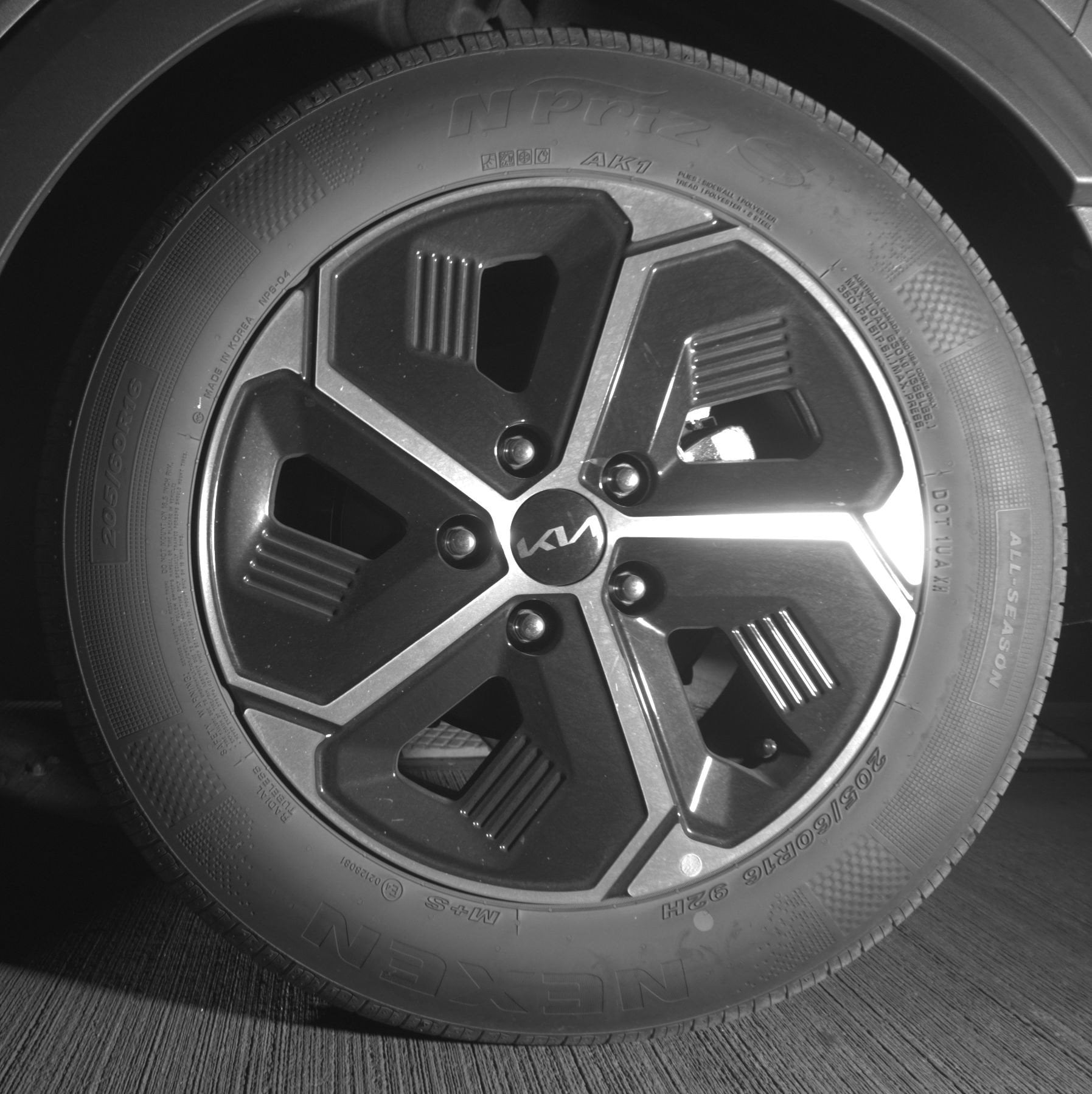 Thumbnail: 2026 Kia Niro - 14