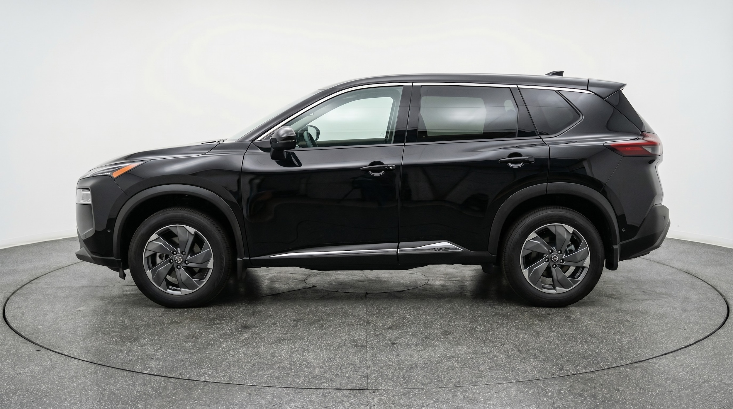 Thumbnail: 2025 Nissan Rogue - 4
