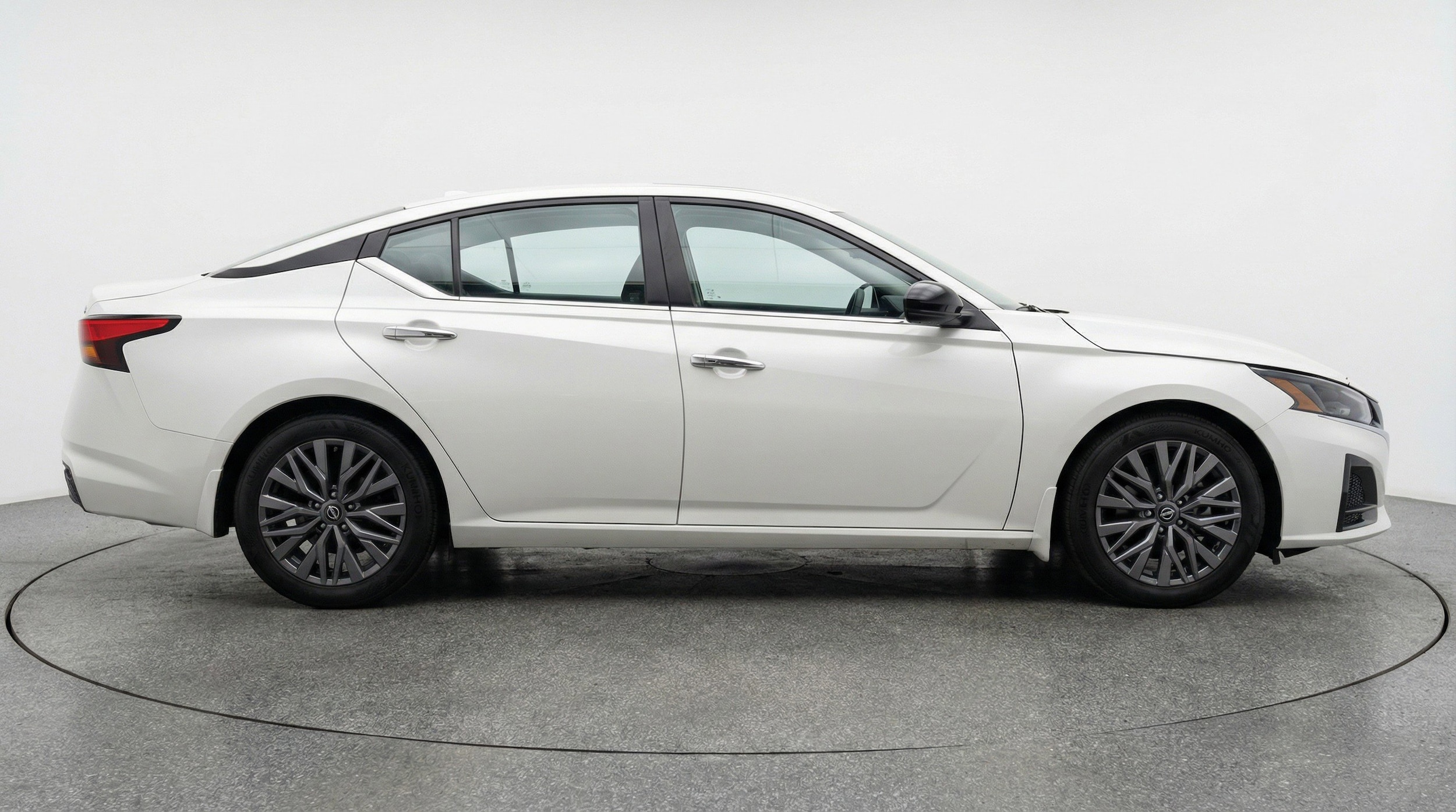 Thumbnail: 2025 Nissan Altima - 11