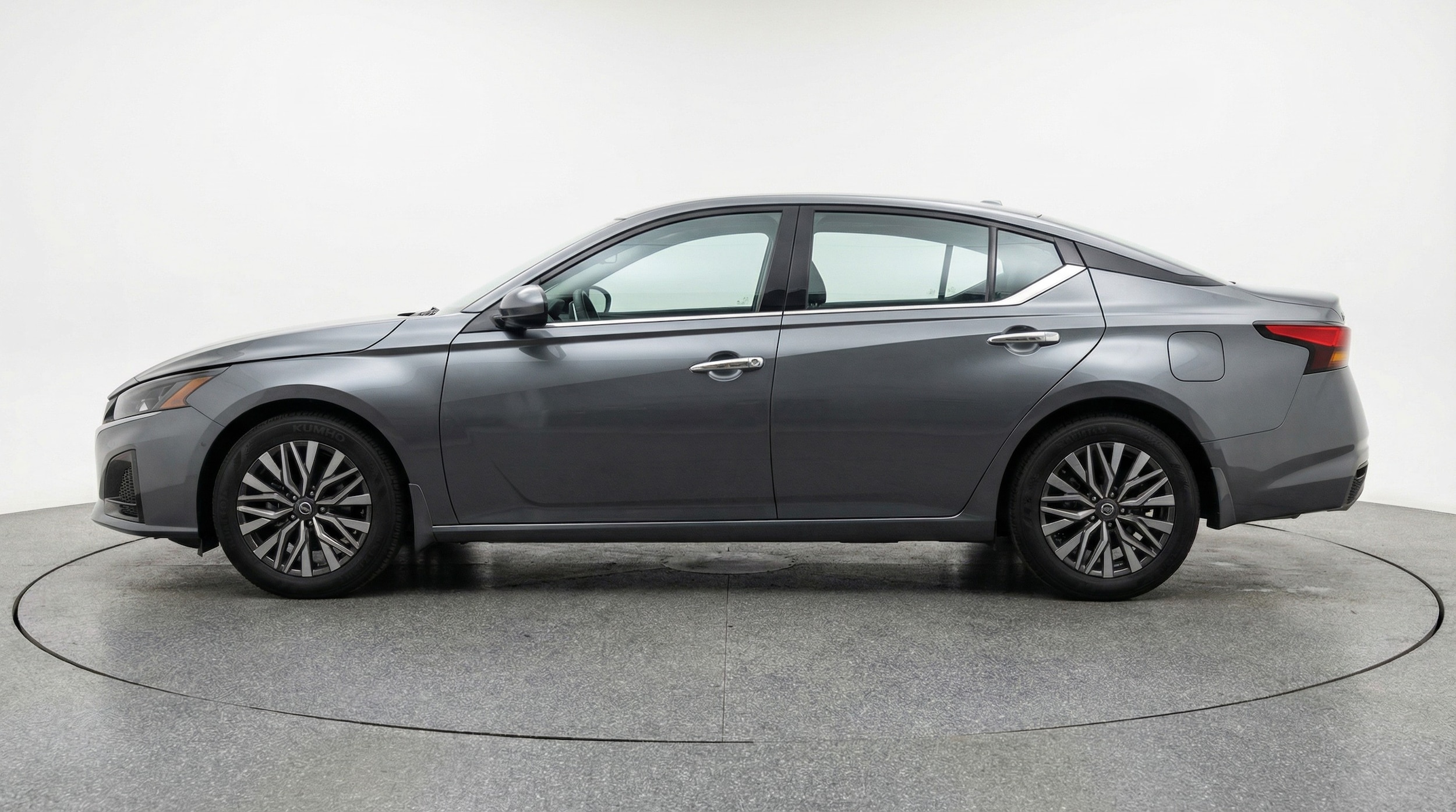 Thumbnail: 2025 Nissan Altima - 4