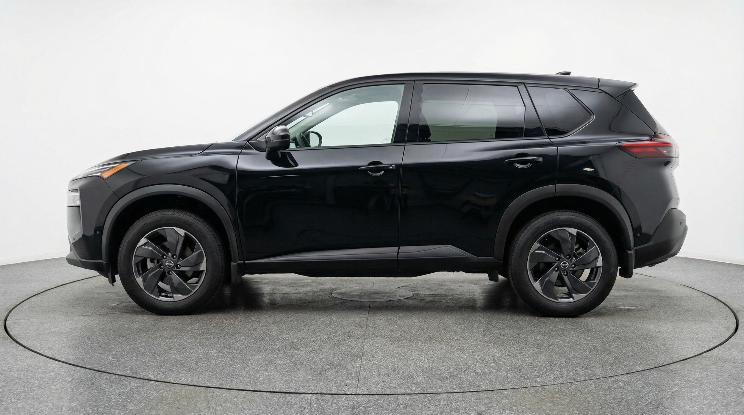 Thumbnail: 2025 Nissan Rogue - 4