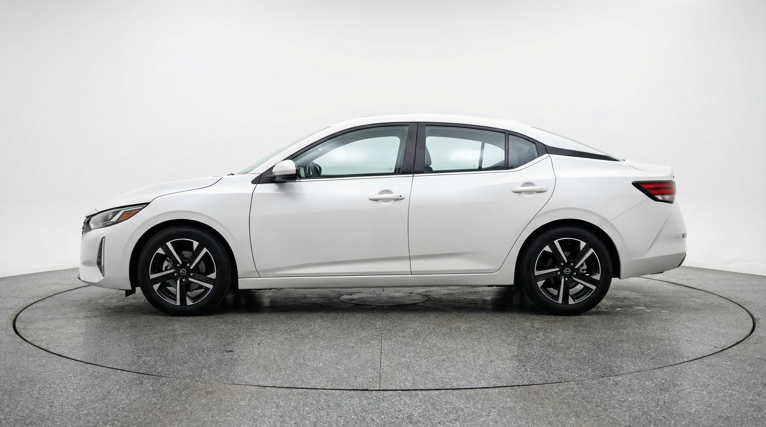 Thumbnail: 2025 Nissan Sentra - 4