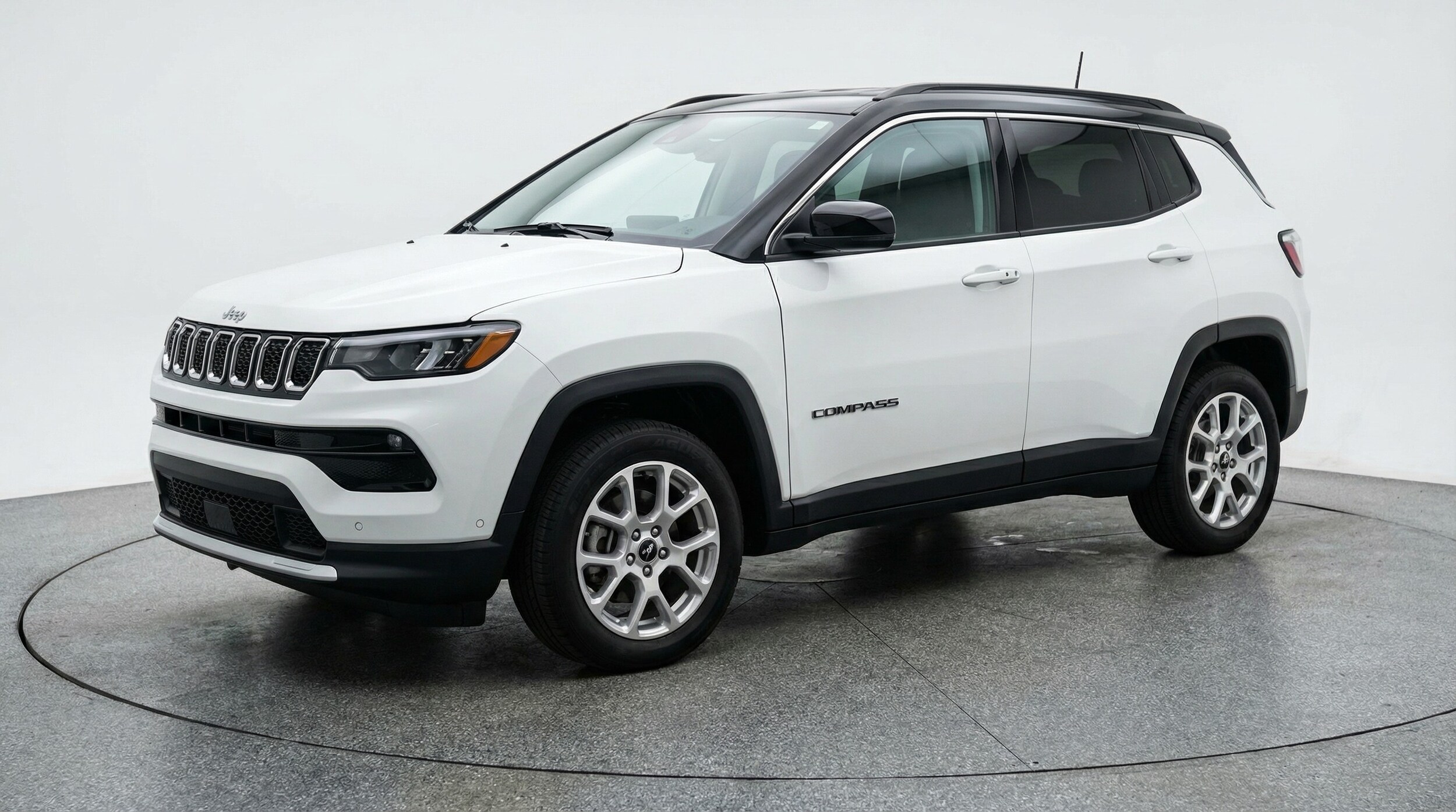 Thumbnail: 2025 Jeep Compass - 3