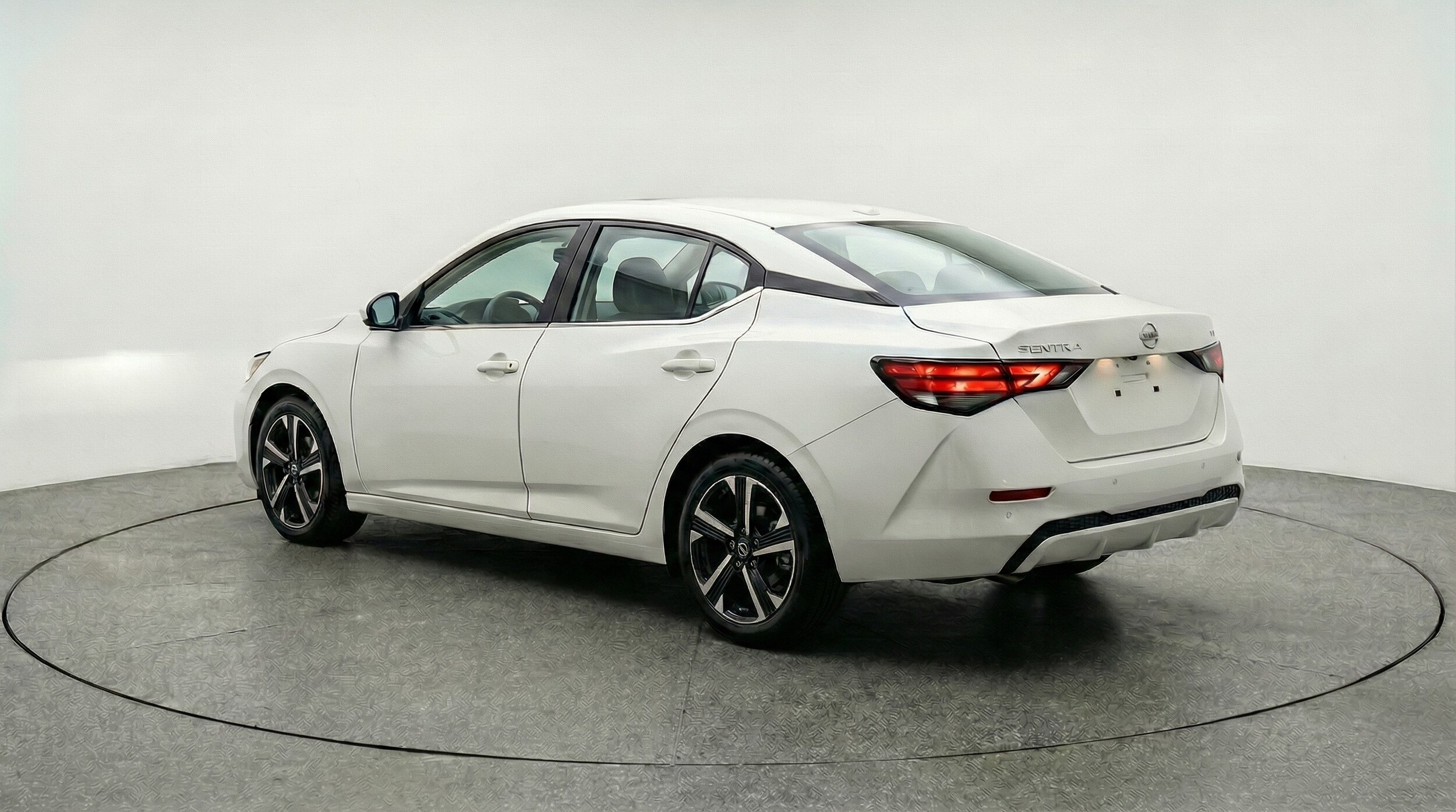 Thumbnail: 2025 Nissan Sentra - 5