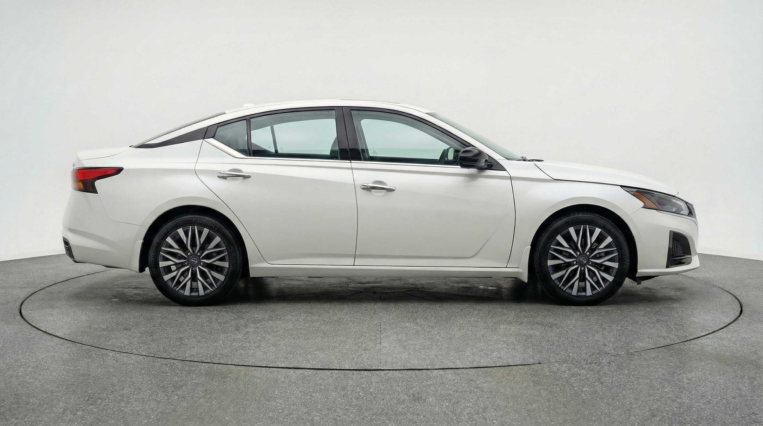 Thumbnail: 2025 Nissan Altima - 8