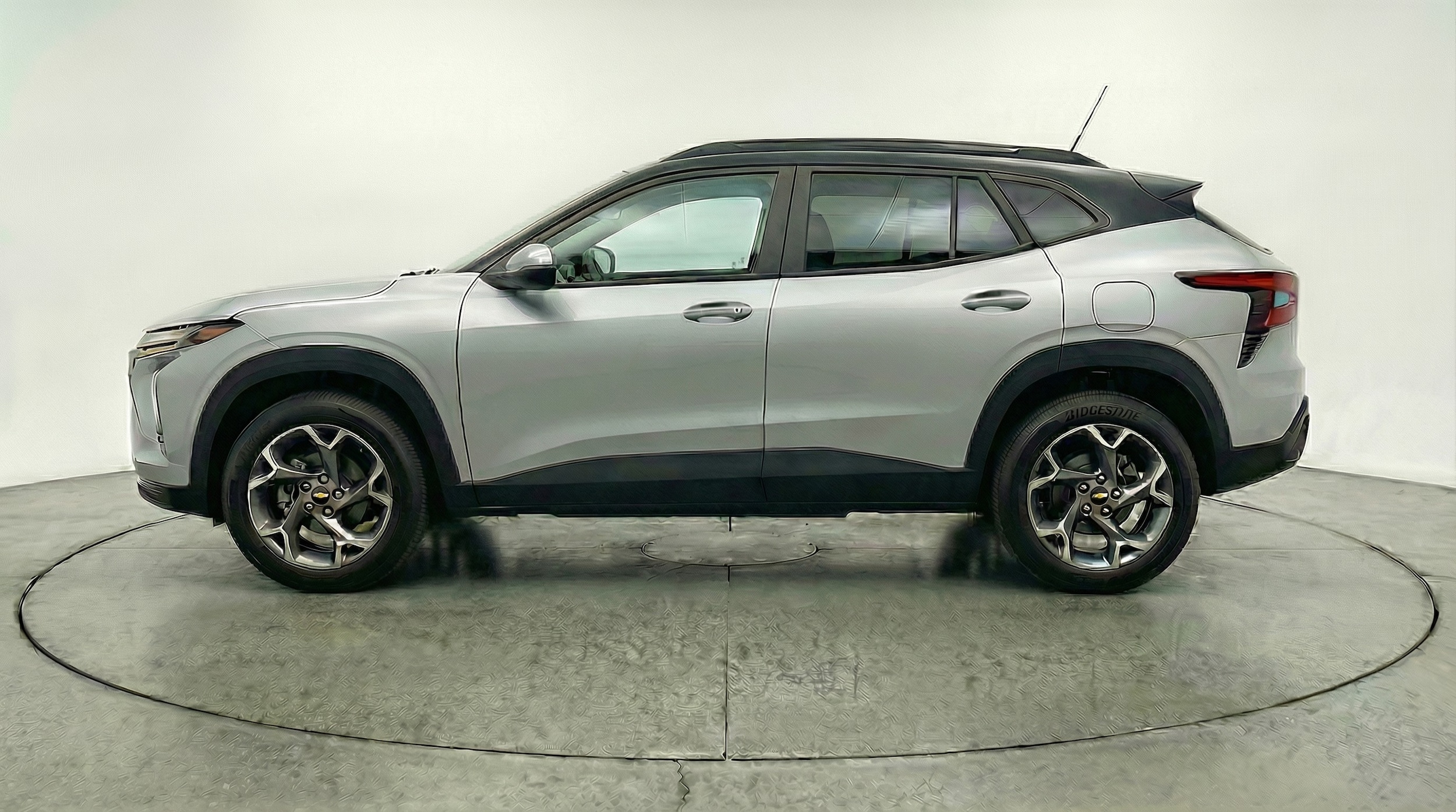 Thumbnail: 2025 Chevrolet Trax - 4