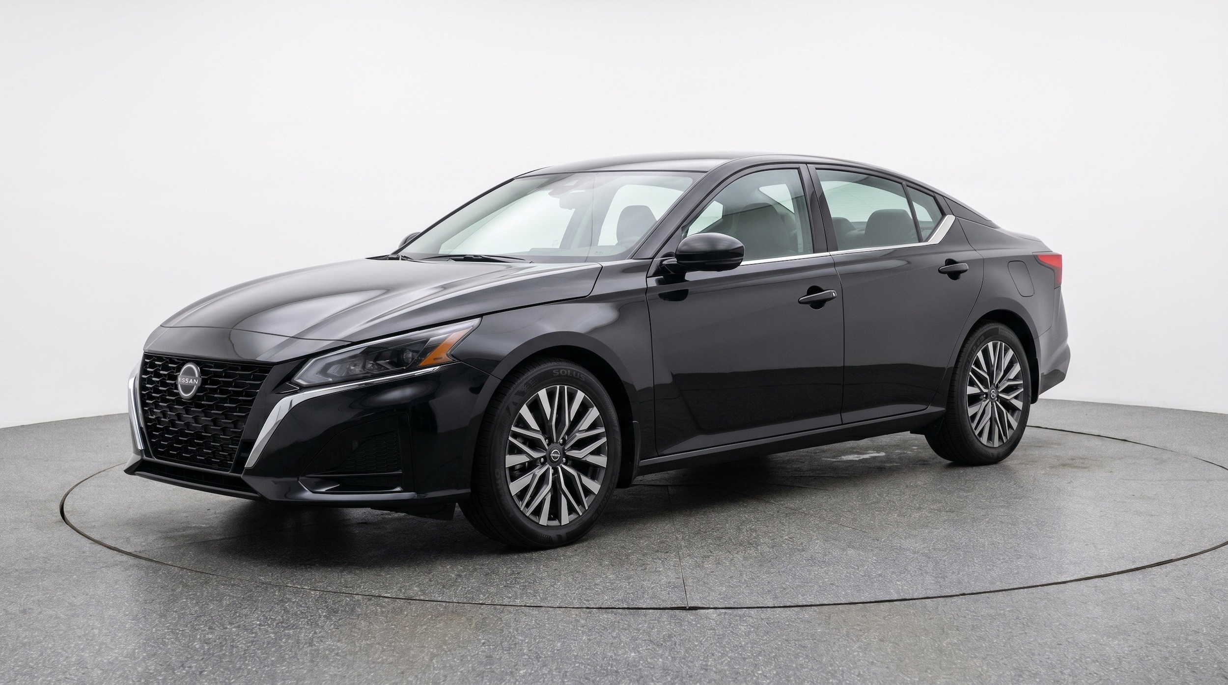 Thumbnail: 2025 Nissan Altima - 3