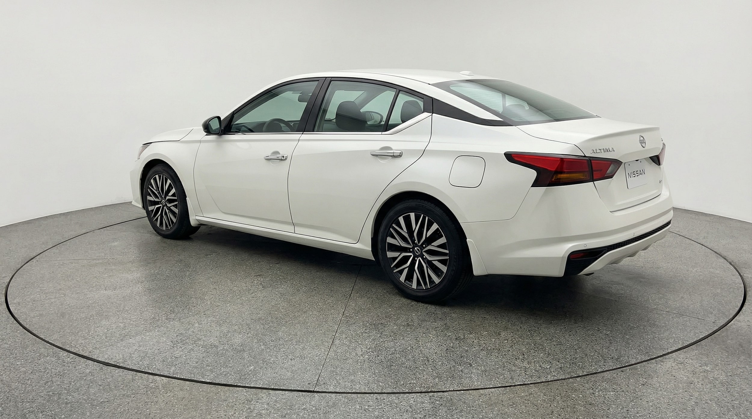 Thumbnail: 2025 Nissan Altima - 5